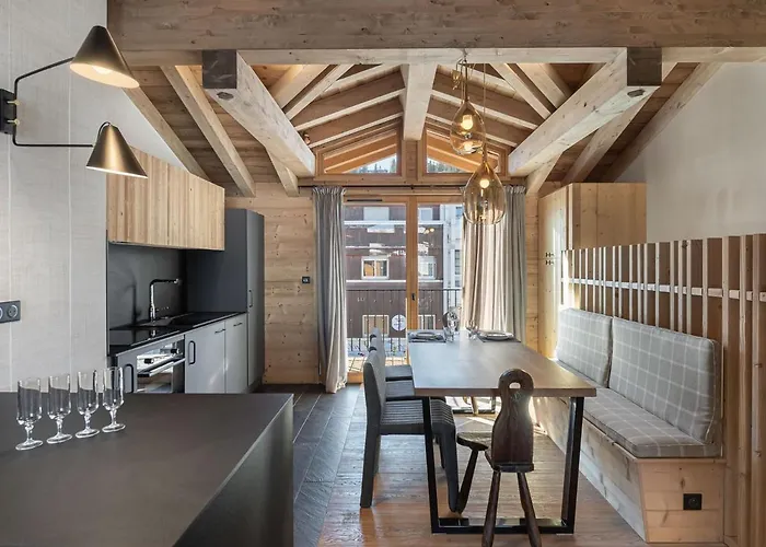 Renove Au Coeur De 1850, 4 Chambres, 8 Pers. - Fr-1-564-50 Courchevel